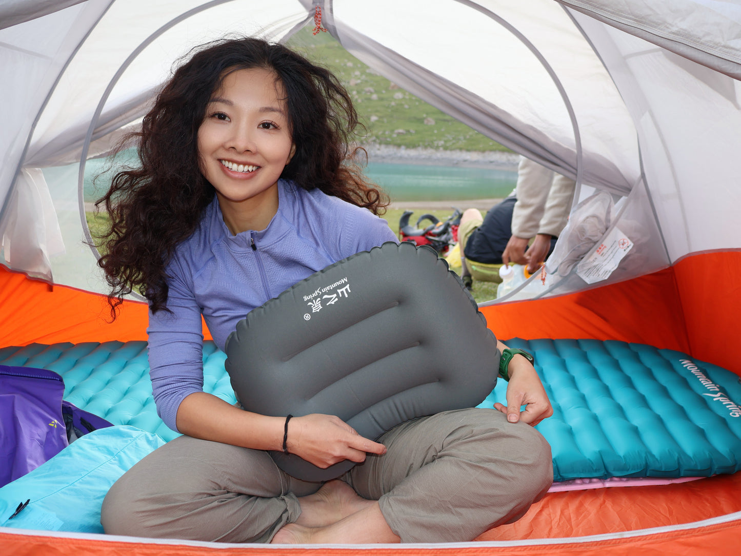 Mountain Spring Inflatable Camping Pillow AZ-1