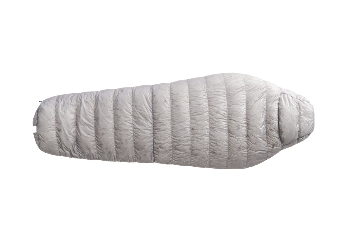 Iceflame lightweight sleeping bag – dark zip and lining detail