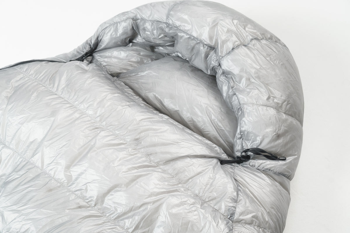 Iceflame Corelite sleeping bag – grey footbox close-up