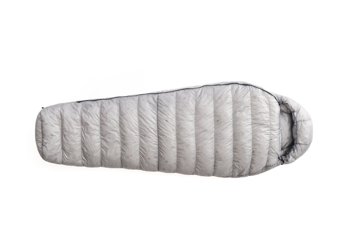 Iceflame down sleeping bag – grey inner lining and toggle